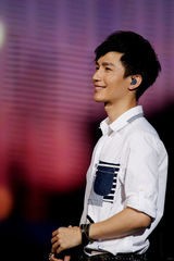 组图：陈楚生厦门个唱上演不插电