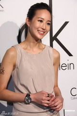 组图：张钧宁单身代言情人表 与一众帅哥只是哥们