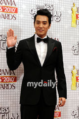 组图：韩国演员高贤贞获2010SBS演技大奖