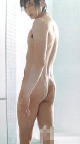 策划：上杂志被脱光的日本一线男星 全裸肉搏战