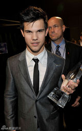 组图：大众选择奖揭晓 约翰尼德普获近十年最爱男星