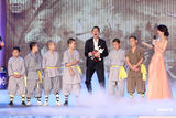 组图：《新少林寺》首映庆典 刘德华大耍七星拳