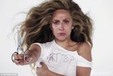 组图：Gaga《ARTPOP》短片变科学怪人自我分解