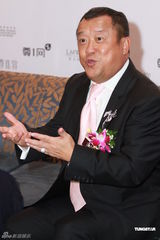 组图：曾志伟指关淑怡心情已平复 陈慧琳与家人庆生