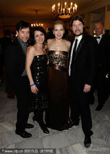 幻灯图：群星柏林出席电影活动 女星盛装亮相抢镜