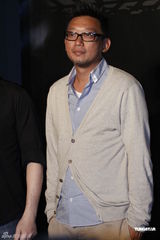 组图：余文乐黄秋生助阵《车手》海报揭幕仪式