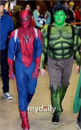 组图：SJ结束南美巡演回国 变动漫人物亮相机场