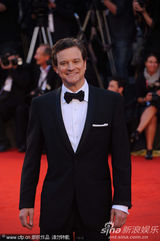 组图：《锅匠》首映 科林费斯加里奥德曼携妻亮相