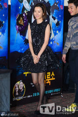 组图：刘亚仁郑有美宣传《卫星女孩和奶牛》