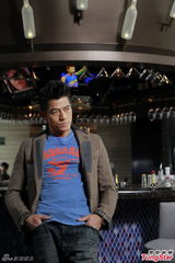 组图：郭富城受伤不再凌空跳舞 母亲放弃催婚