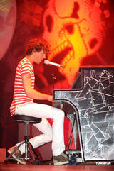 高清组图：英国唱作男歌手MIKA香港再次开唱