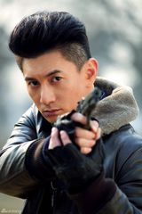 组图：《向着炮火前进》首曝吴奇隆甘婷婷定妆照