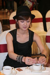 组图：张娜拉台湾宣传新戏 透露曾有想婚念头