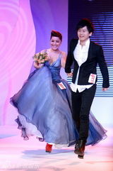 组图：中歌榜提名揭晓 尚雯婕李宇春等上演婚纱秀