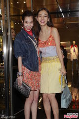 组图：舒淇大方露酥胸 朴信惠深V爆乳很有料