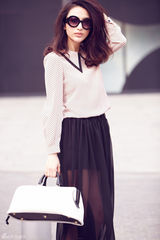 组图：张俪英伦复古街拍  波点黑纱长裙慵懒飘逸