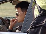 高清组图：佟大为化身明星司机 与应采儿拍公路片