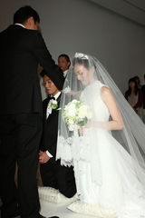 组图：纪文蕙大婚性感露半球 曾之乔杨佑宁也想婚