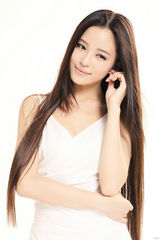 组图：温心纯爱梦幻写真 洁白婉约长裙秀清新