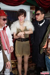 组图：陈奕迅加盟《金鸡》 吴君如秀事业线