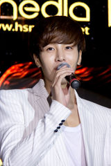 高清组图：韩彩英金汎(金范)等助阵HS韩星发布会