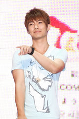 幻灯组图：飞轮海邀请粉丝共同宣传台湾观光