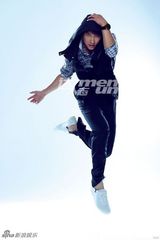 幻灯组图：韩庚多面发展风头正劲 成时尚杂志新宠 