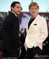 组图：罗伯特雷德福白衣潇洒 希亚-拉博夫黑装帅气