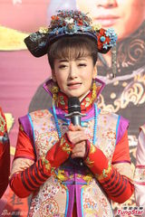 组图：安以轩新剧当新娘力挺杜淳否认当小三