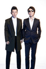 组图：羽泉北京将开圣诞演唱会 写真曝光