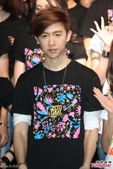 组图：陶喆出席金曲揭幕 澄清与吴克群无心结