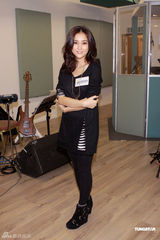 组图：曹格谢安琪周丽淇出席音乐会彩排