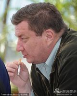 高清：《勒阿弗尔》见面会 老影后卡蒂红裙耀眼