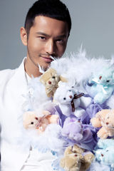 高清图：黄晓明全新魅惑写真 展现天使与撒旦双面