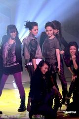 高清图：容祖儿等录节目 阿娇(钟欣桐)阿Sa(蔡卓妍)合体献唱