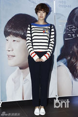 组图：孙丹菲赵允熙等捧场《幻想中的她》试映