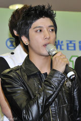 高清图：FT Island与CNBLUE等4组男团香港火爆开唱