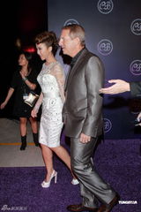 组图：李玟举办豪华婚礼派对 与丈夫甜蜜牵手亮相