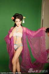 组图：G奶“潘金莲”豪乳色诱黑人武大郎