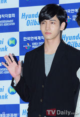 组图：东方神起少女时代等众星助阵梦想演唱会