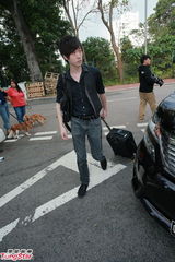 组图：郭晶晶婚礼直击 化妆师抵达霍家大宅