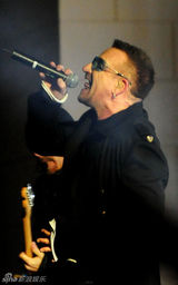 高清组图：U2柏林办免费演唱会 Jay-Z做嘉宾