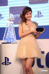 组图：安心亚澄清绯闻自称单身 不敢与林志玲比人气