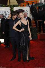 高清组图：海瑟-格拉汉姆高开叉礼服亮相摇曳多姿