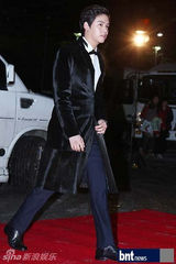 组图：金载沅孙丹菲等盛装亮相MBC演技大奖红毯