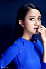组图：李倩最新写真蓝衣精灵静谧可人