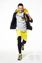 组图：叶项明春夏休闲服饰杂志 自信帅气开朗