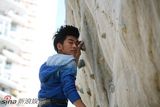 高清组图：《流星雨》拍摄惊险场面 张翰俞灏明比赛攀岩