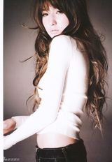幻灯图集：日本人气模特藤井莉娜美图集锦100张