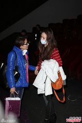 组图：高凌风之子彩排忆父落泪 前妻情绪崩溃